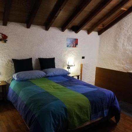 Romantica Casetta Nel Verde Con Vista Sul Lago 贝尔吉拉泰 外观 照片